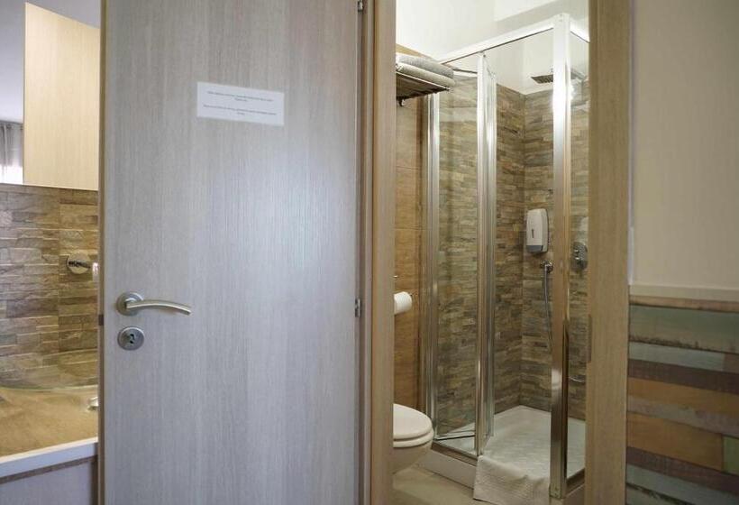 اتاق خانوادگی, Nitto House