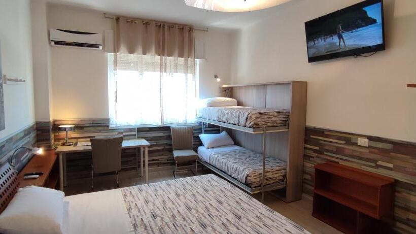 اتاق خانوادگی, Nitto House