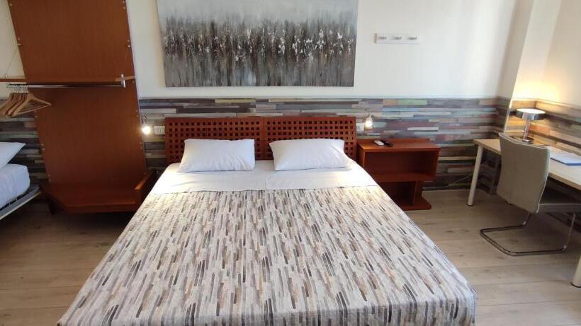 اتاق خانوادگی, Nitto House