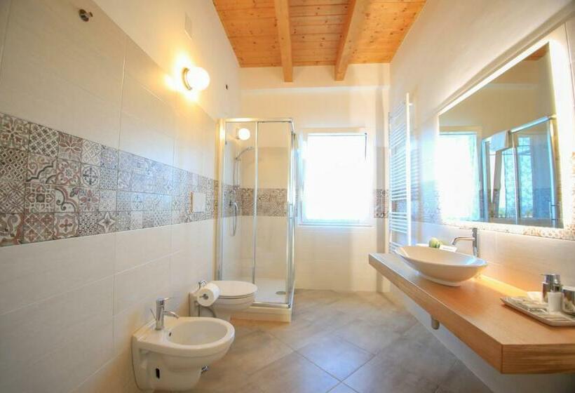 غرفة قياسية رباعية, B&b Dimora Rossipinti