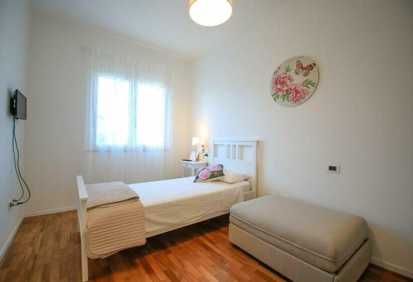 جناح جونيور ديلوكس, B&b Dimora Rossipinti