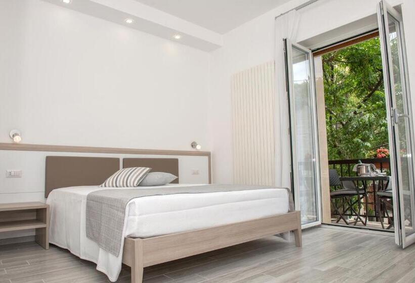 Camera Standard Letto King, B&b A Un Passo Dal Mare