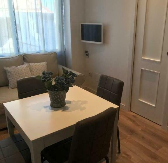 1 Schlafzimmer Apartment, Edera E Camelie