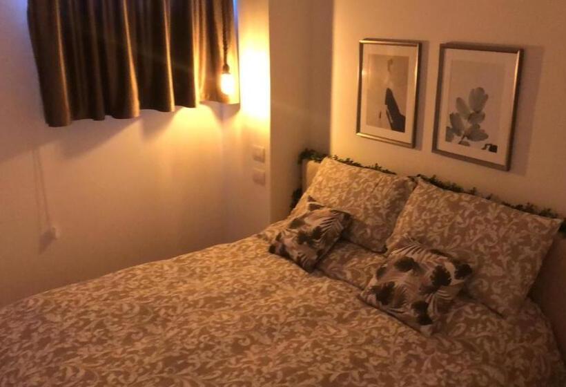 1 Schlafzimmer Apartment, Edera E Camelie