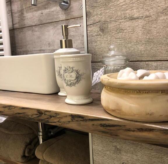 Deluxe Zimmer, Edera E Camelie