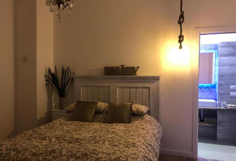 Deluxe Zimmer, Edera E Camelie