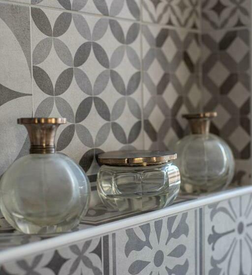 اتاق لوکس, Attico Luce B&b