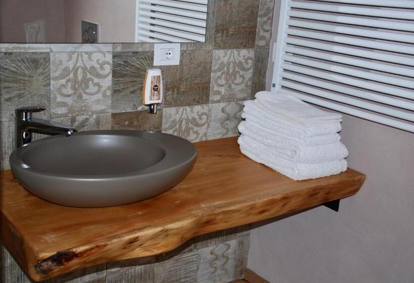 غرفة ديلوكس مزودة بشرفة, B&b Dalla Fattoria Della Patty