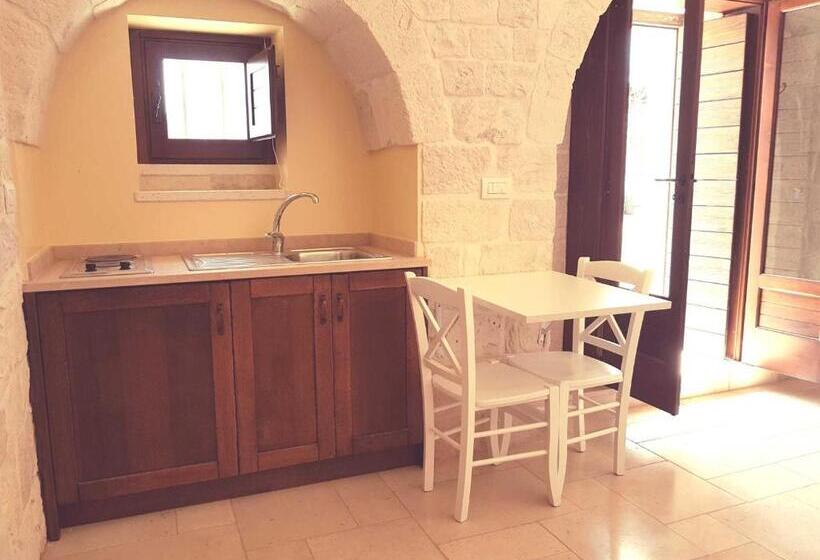 اتاق لوکس, Lunali