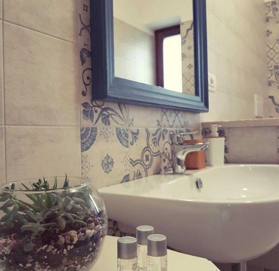 Junior Suite, Lunali