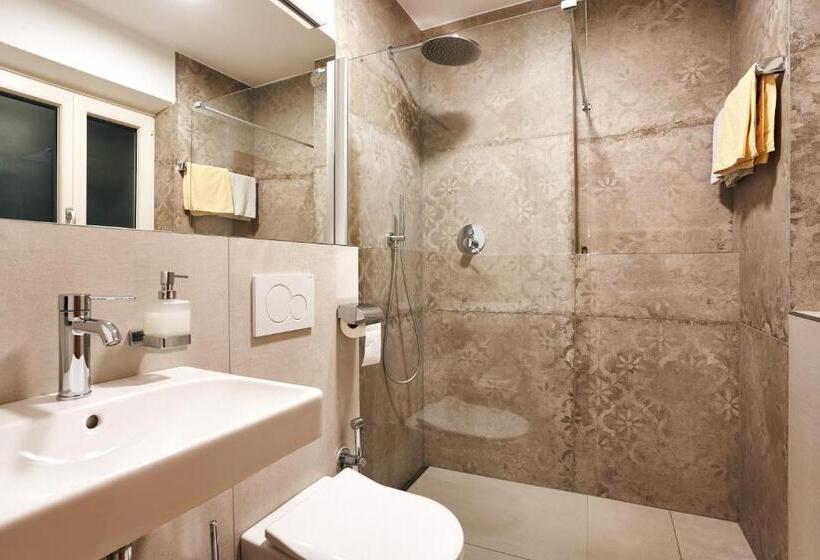 חדר דלוקס עם מרפסת, Pension Sunnhofer