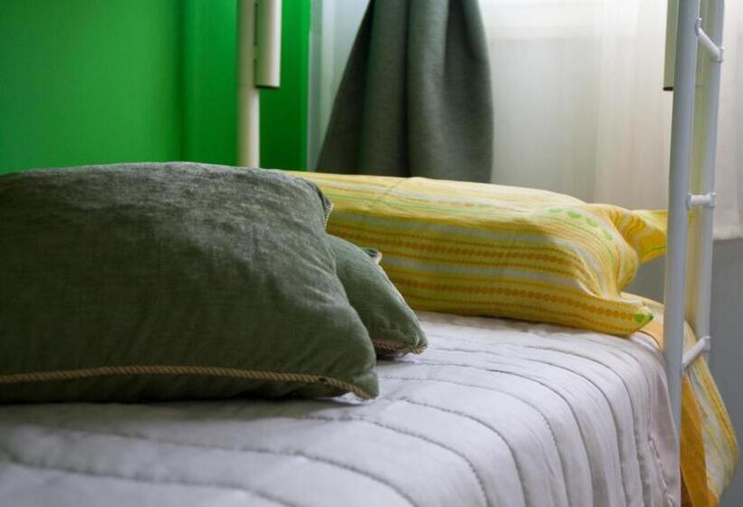 غرفة إقتصادية, The Liberty Palace