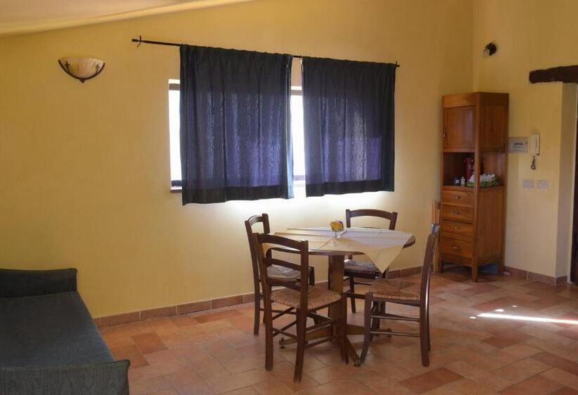 דירת חדר, La Fortezza Alta