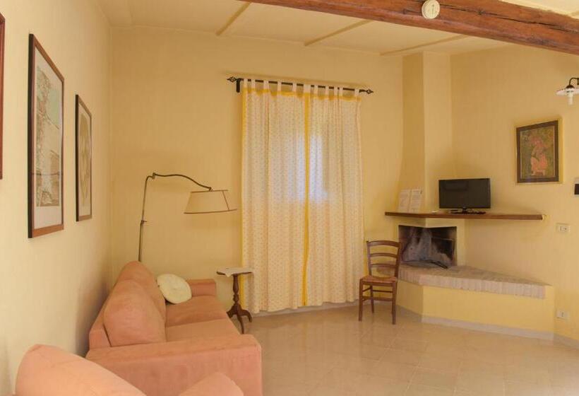 דירת חדר, La Fortezza Alta