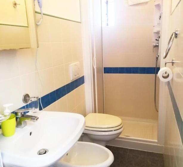 Triple Room Sea View, Villa Mabel