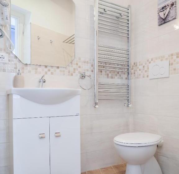 اتاق استاندارد سه نفره, L Opera Rooms & Suite