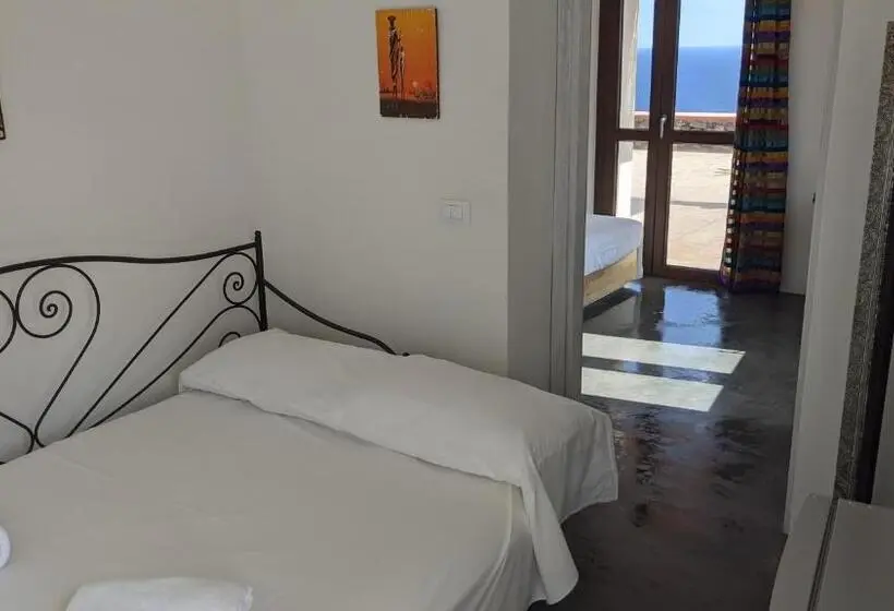 اتاق کلاسیک چهارنفره, Horizon Pantelleria