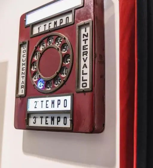 اتاق استاندارد, Cineapollo  Ogni Camera Un Film!