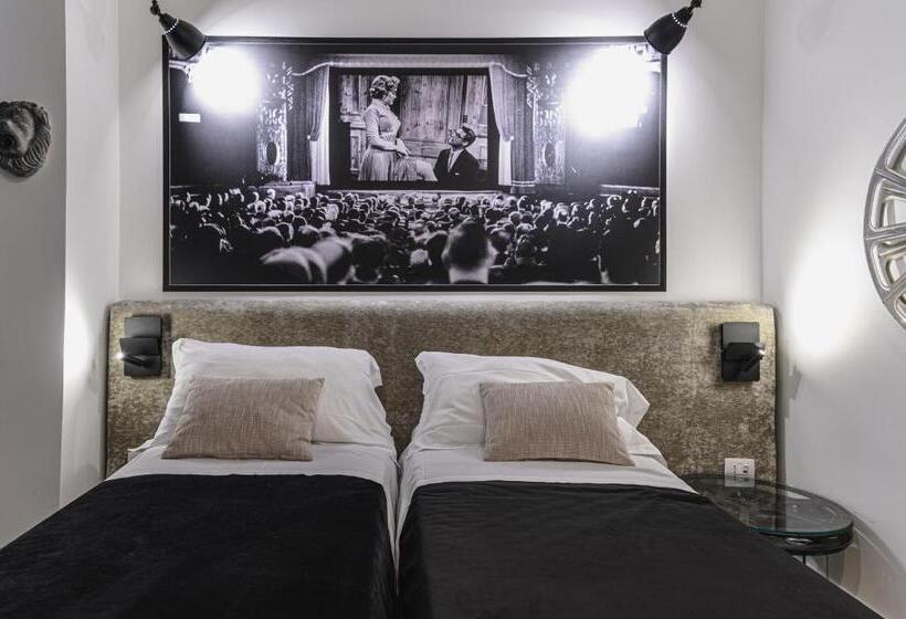 غرفة قياسية, Cineapollo  Ogni Camera Un Film!