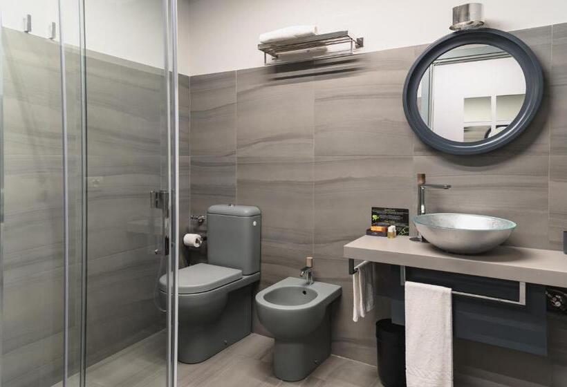 غرفة سوبيريور, Cineapollo  Ogni Camera Un Film!