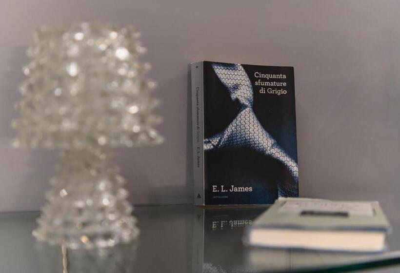 غرفة سوبيريور, Cineapollo  Ogni Camera Un Film!