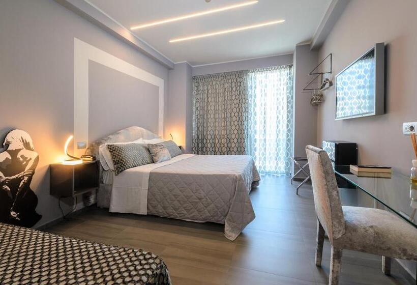 غرفة سوبيريور, Cineapollo  Ogni Camera Un Film!