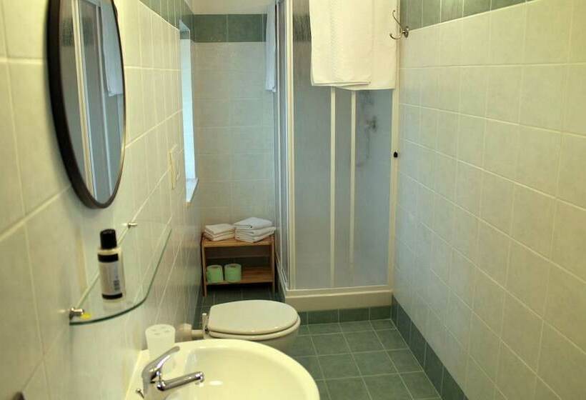 Pokój Standard, Il Sottosopra