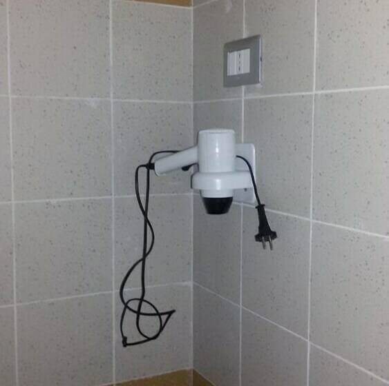 经济四人间 - 带共用浴室, Ostello La Miniera