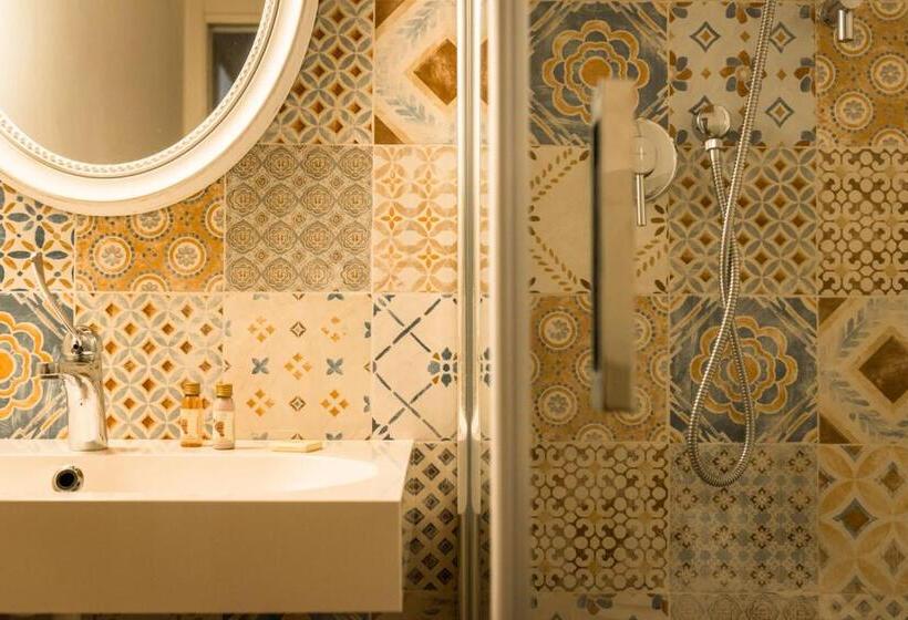 اتاق استاندارد, Tenuta Santa Trice