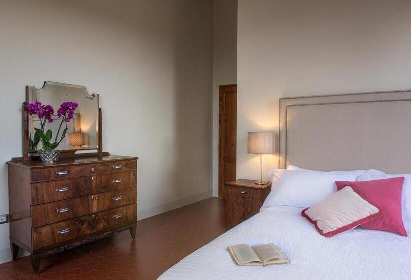 سوییت, Tenuta Santa Trice