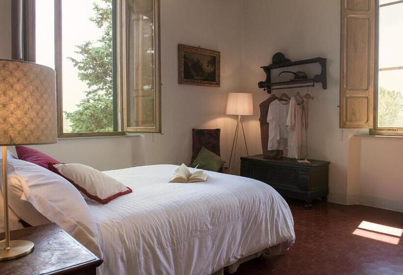 سوییت, Tenuta Santa Trice