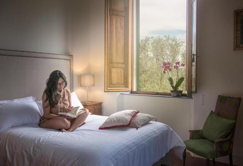 سوییت, Tenuta Santa Trice