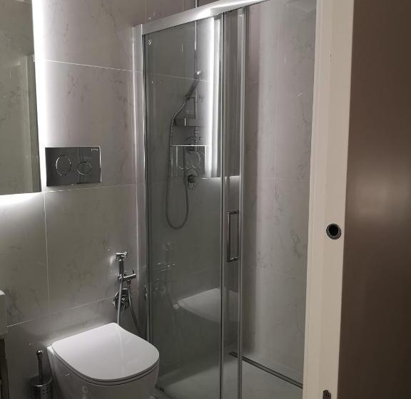 اتاق راحتی سه تخته, Inn Comfort