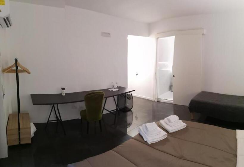 اتاق راحتی سه تخته, Inn Comfort