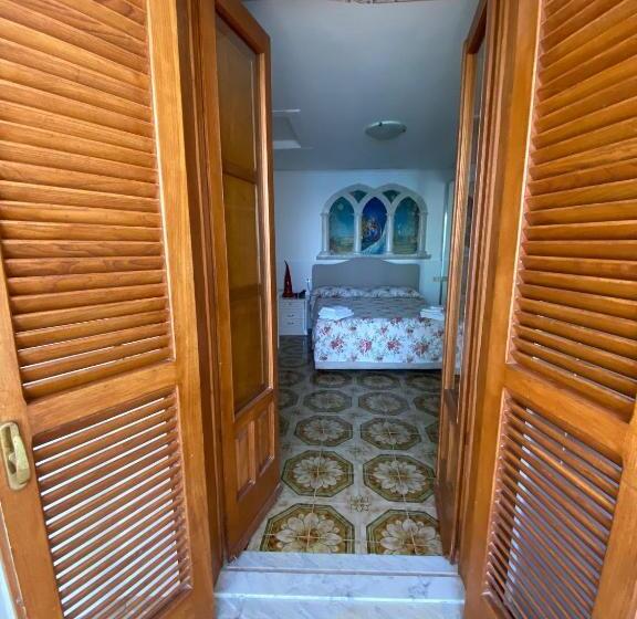 آپارتمان 1 خوابه با چشمانداز دریا, Casa San Michele