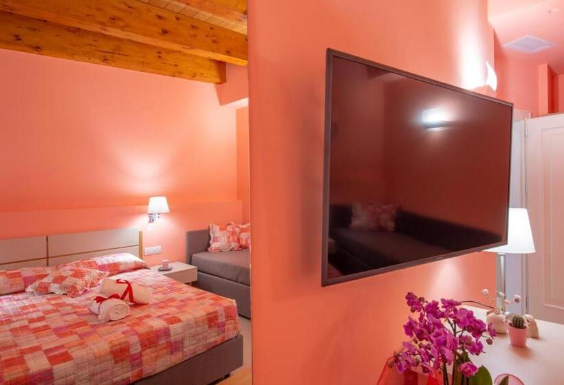 اتاق لوکس, Villa Paradise Resort