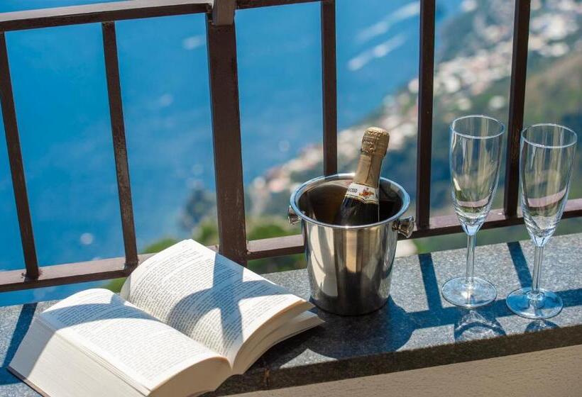 اتاق لوکس, Villa Paradise Resort