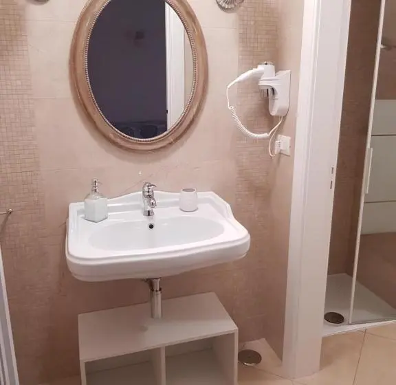 スタンダード４人部屋, Bed & Breakfast Pl Palace