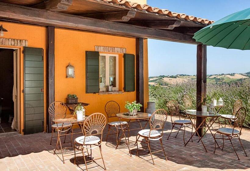 اتاق سوپریور با تخت بزرگ, Country House Il Sassòne