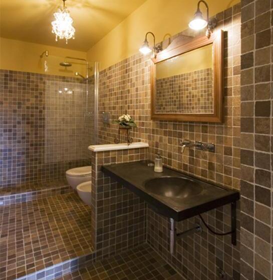 اتاق اکونومی, Country House Il Sassòne