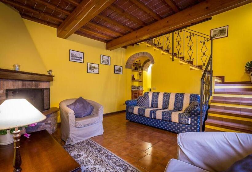 آپارتمان سوپریور 2 خوابه, Podere Casalino