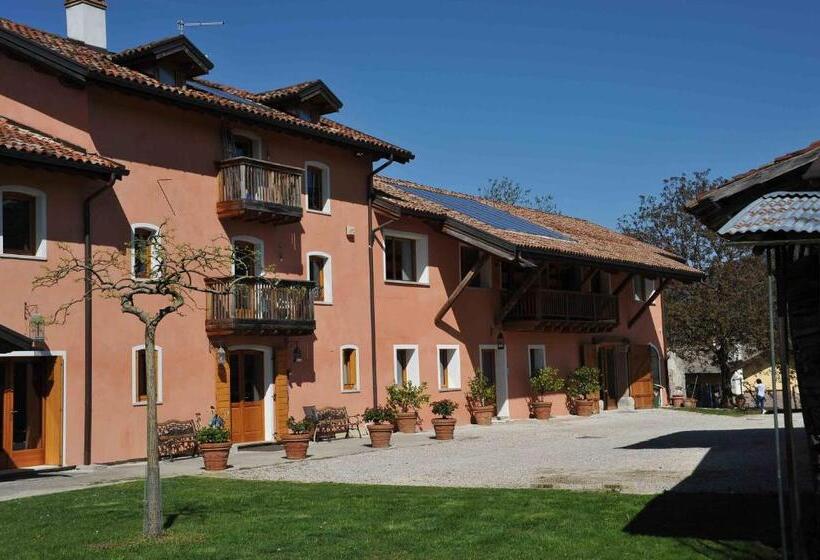 اتاق لوکس, Antico Fienile