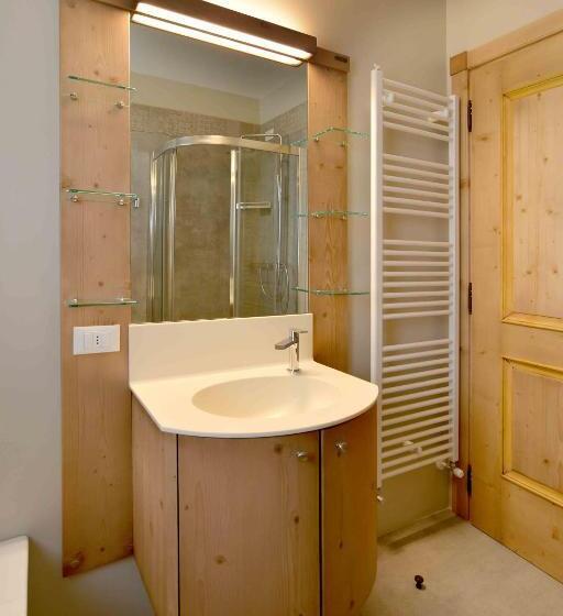 اتاق استاندارد با چشمانداز کوهستان, Antico Fienile