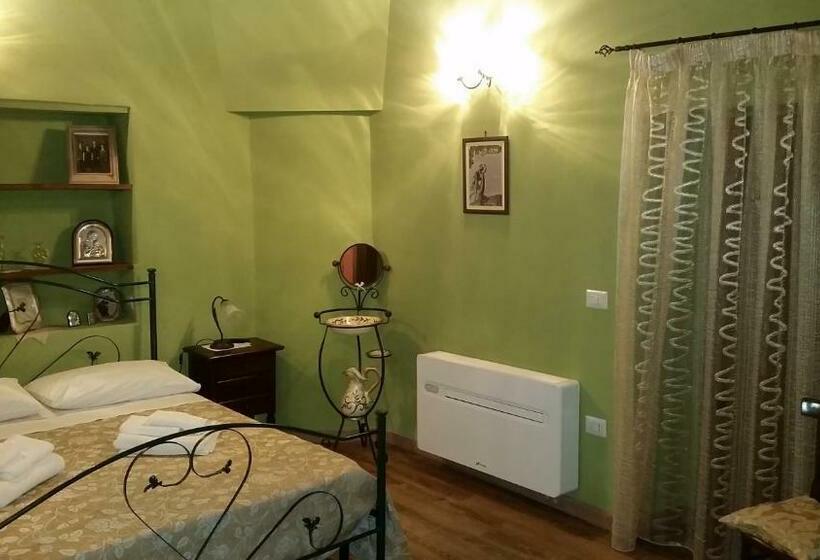 חדר דלוקס לשלושה, Bed & Breakfast Dhafna Civita