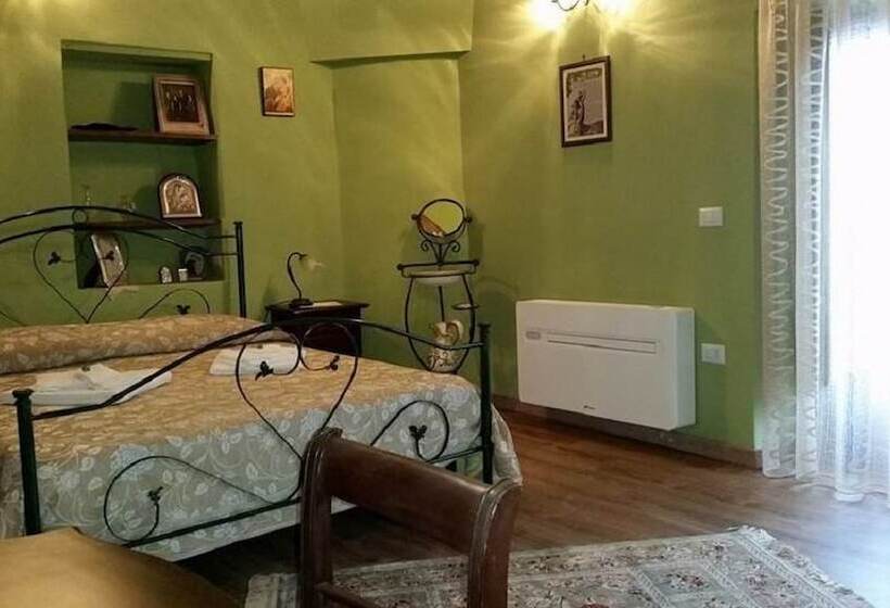 חדר דלוקס לשלושה, Bed & Breakfast Dhafna Civita