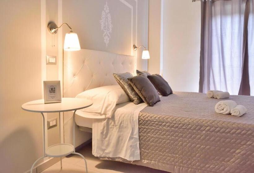 חדר סופריור, Insula House