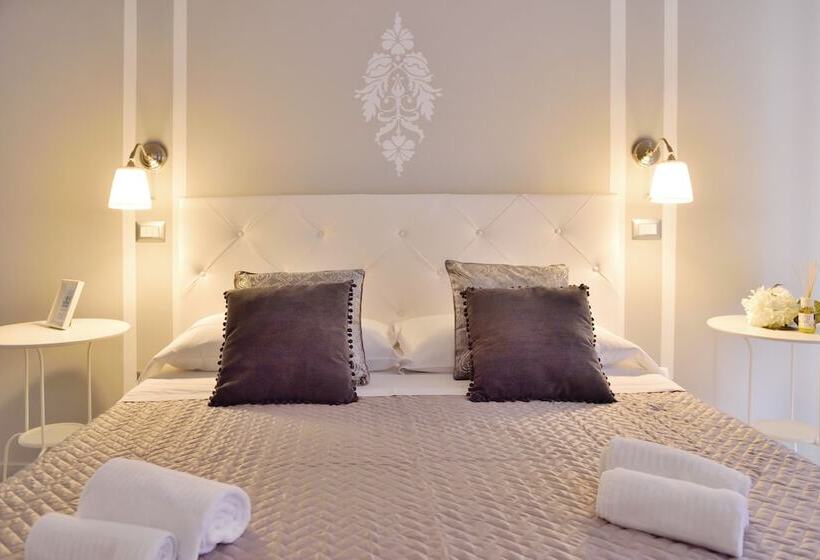 חדר סופריור, Insula House