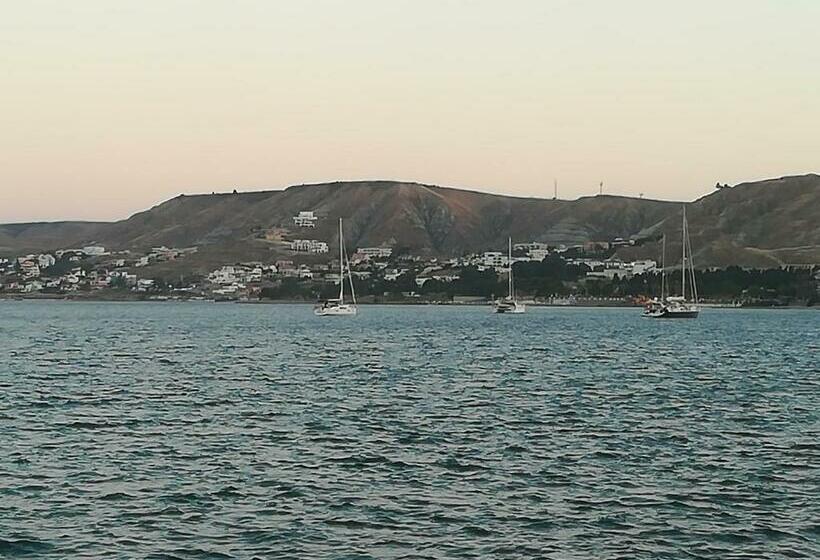 اتاق اکونومی, Isabel