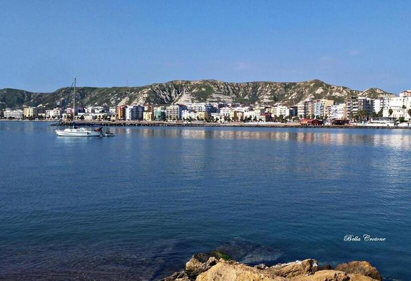 سوییت خانوادگی, Isabel