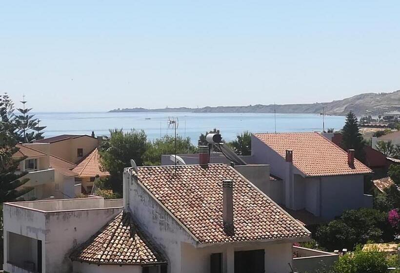 سوییت خانوادگی, Isabel